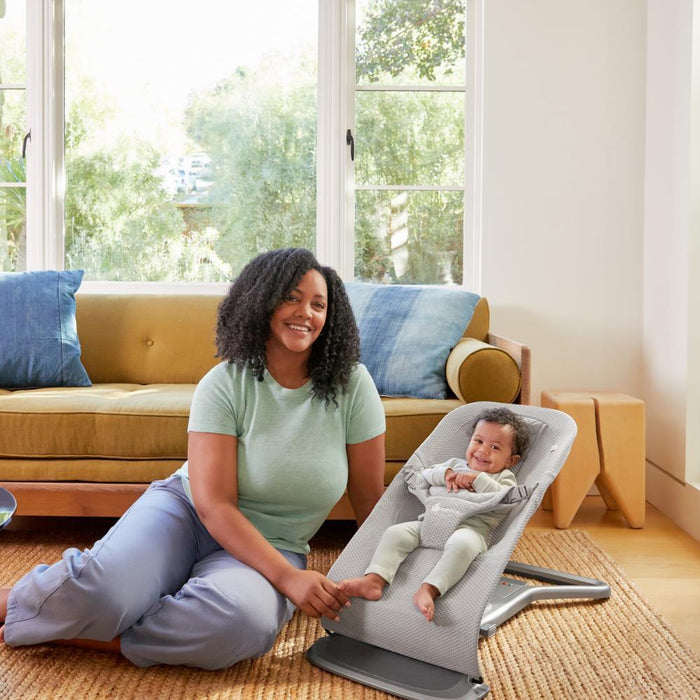 Espreguiçadeira Ergobaby Evolve Mesh Light Grey