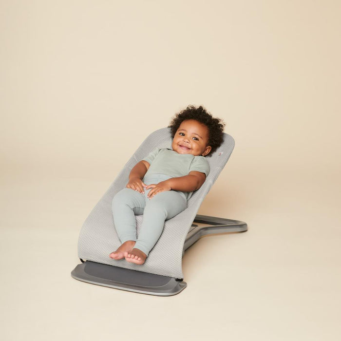 Espreguiçadeira Ergobaby Evolve Mesh Light Grey