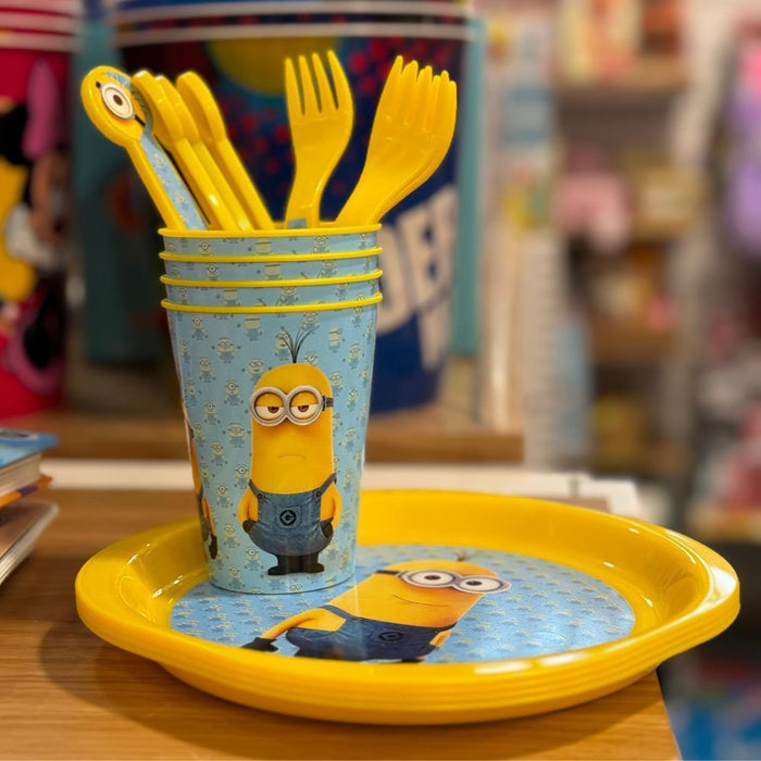 Kit para Festa de Plástico Minions - 12 Peças