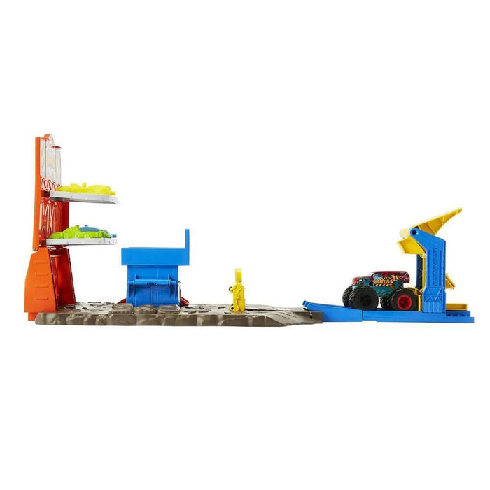 Monster Trucks Blast Station Set