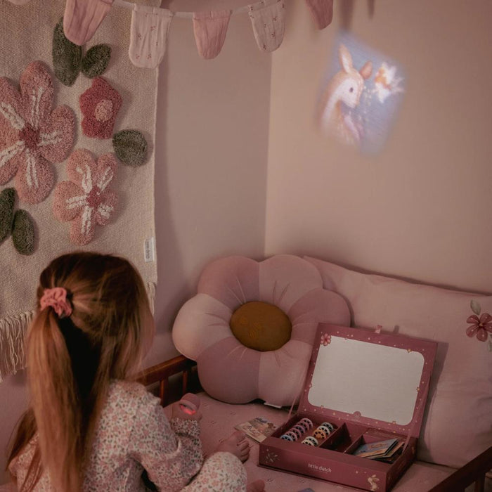 Caixa com Lanterna Projetora e Histórias Little Dutch Pink