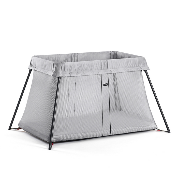 Cama de viaje BabyBjörn Light Mesh plateada