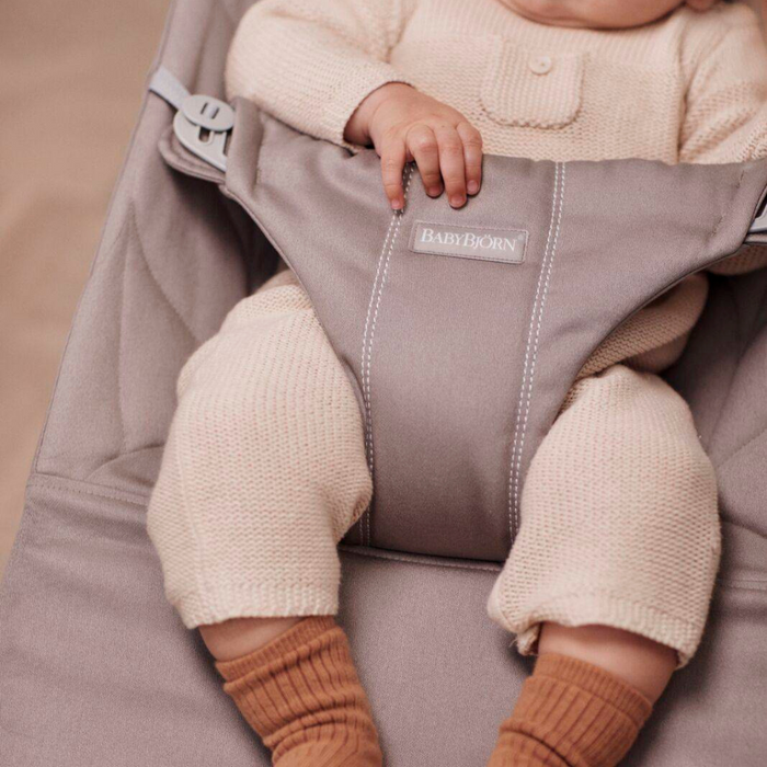 Espreguiçadeira BabyBjörn Bliss Petal Sand Grey