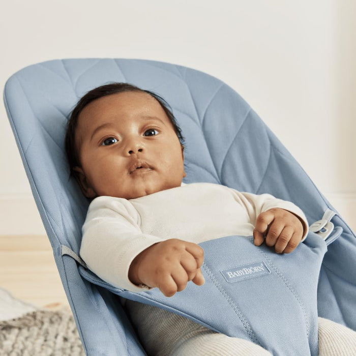 Espreguiçadeira BabyBjörn Bliss Petal Blue