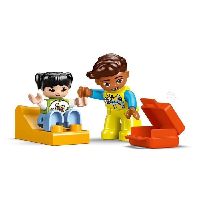 Lego Duplo Ambulância e Condutor V29 19 peças