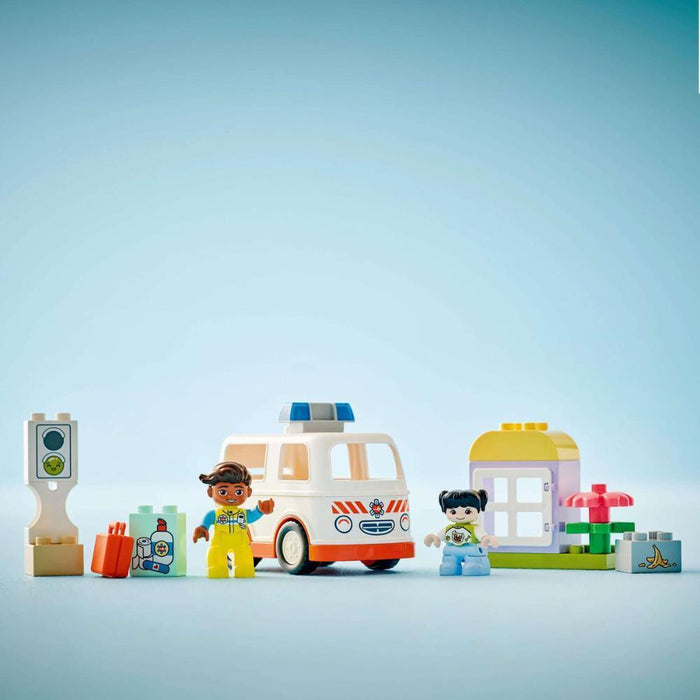 Lego Duplo Ambulância e Condutor V29 19 peças