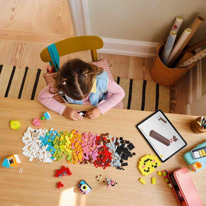 Lego Classic Caixa da Felicidade Criativa 680 Peças